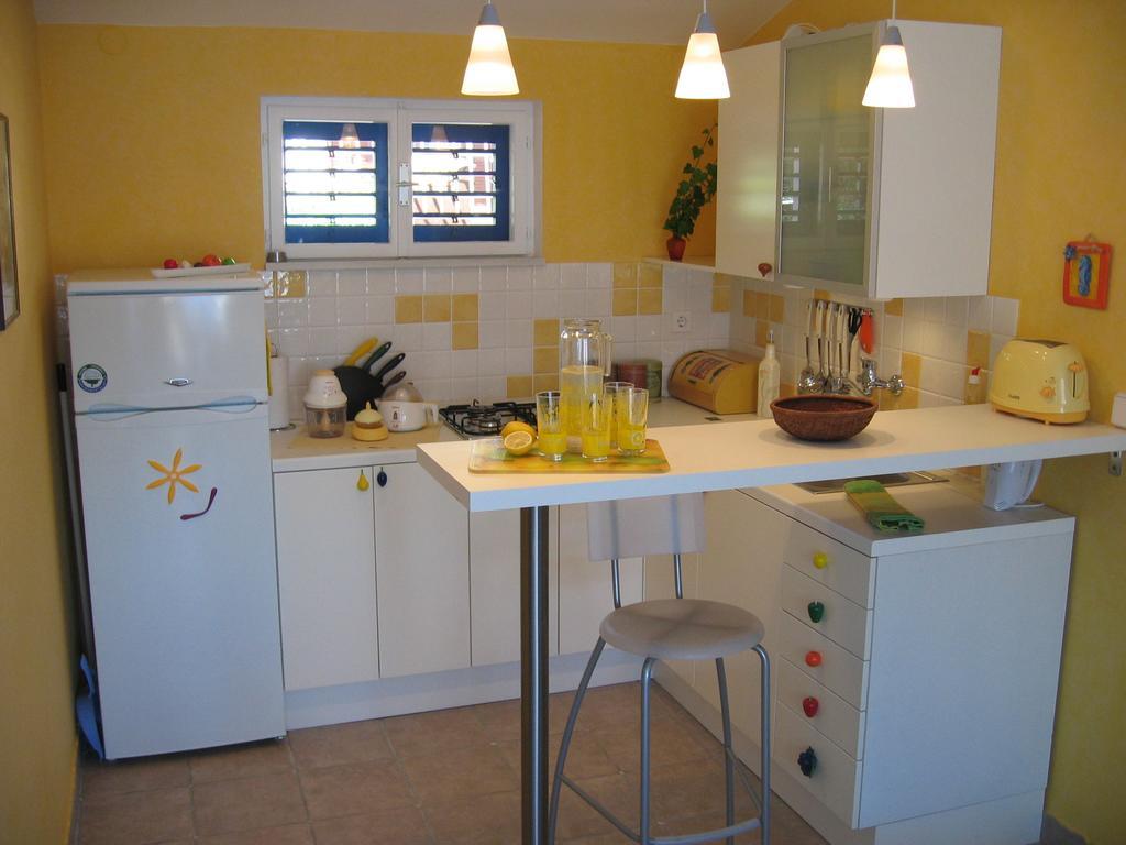 Apartments Mediterraneo Kaprije Εξωτερικό φωτογραφία