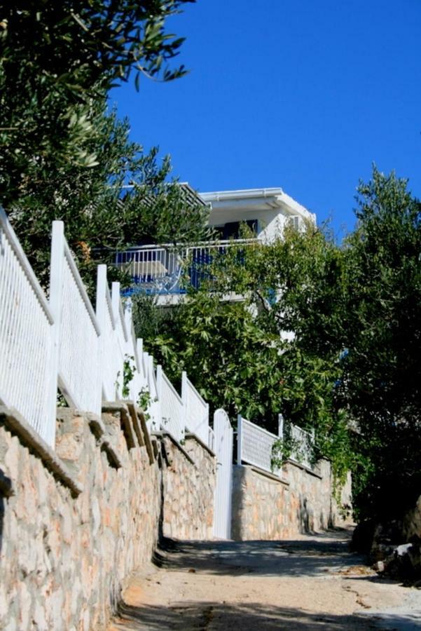 Apartments Mediterraneo Kaprije Εξωτερικό φωτογραφία